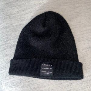 PacSun Utility Label Beanie (SM)